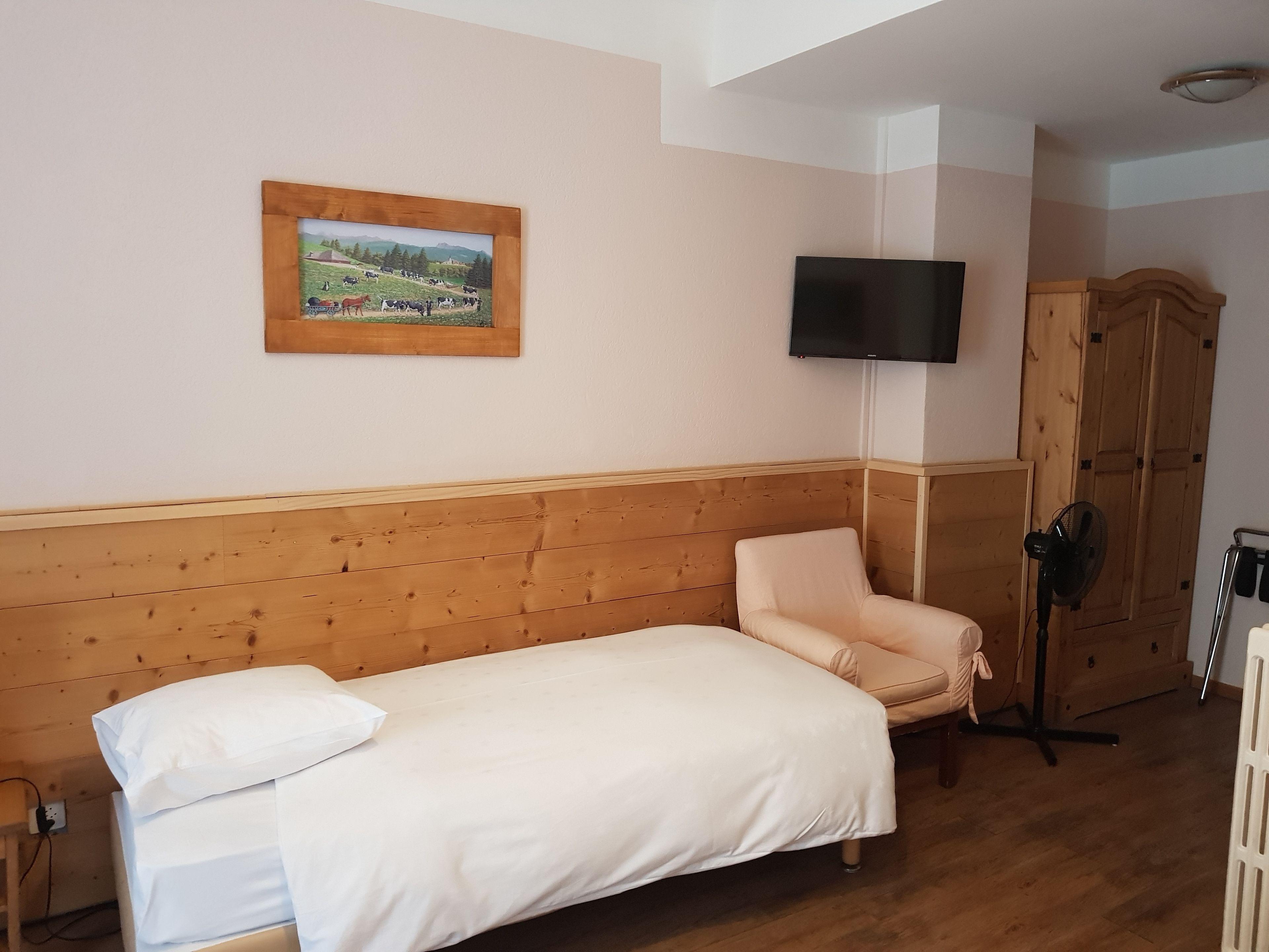 Hotel De 2*