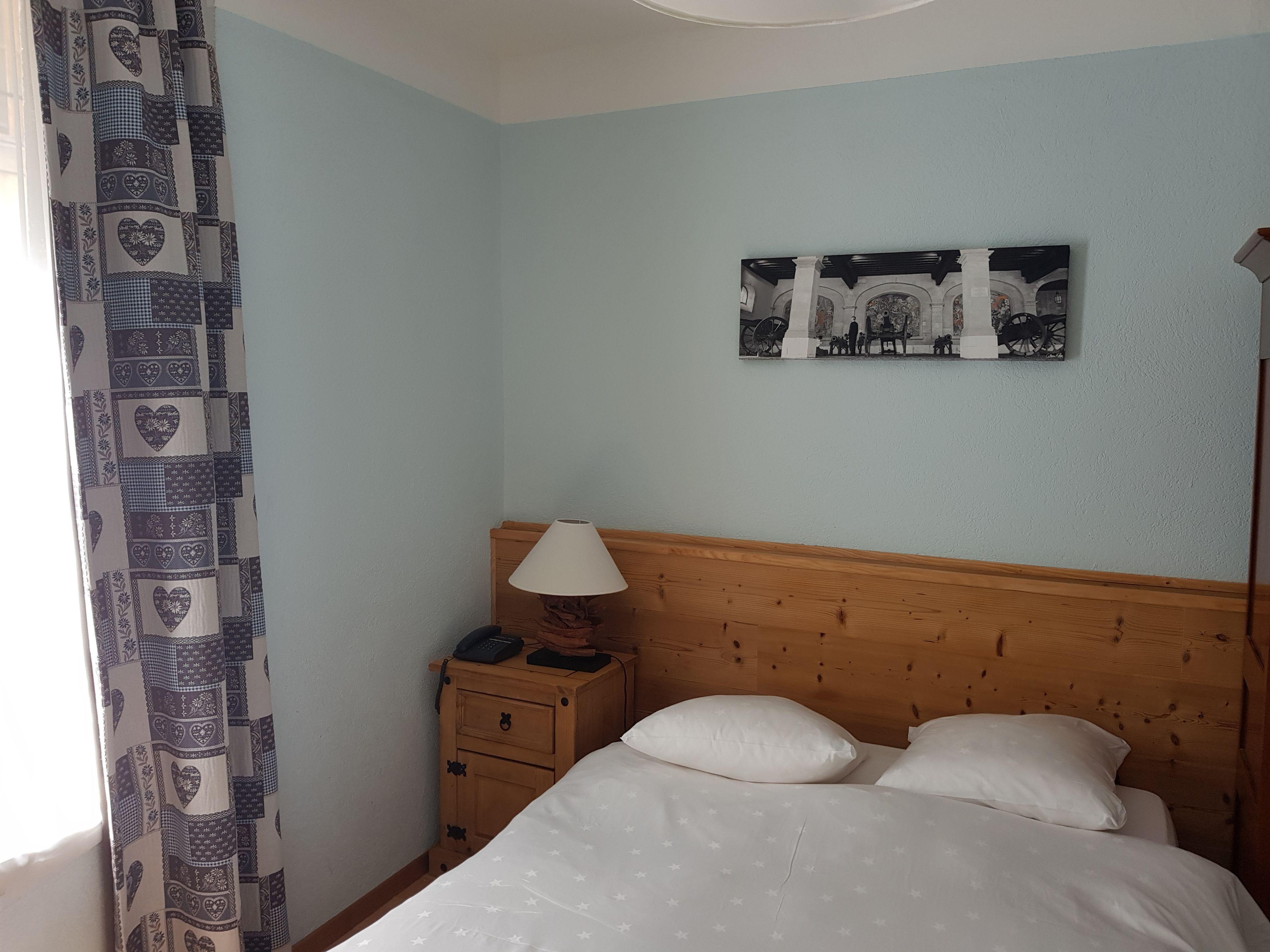 Hotel De 2*