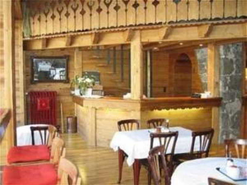 Hotel De 2*