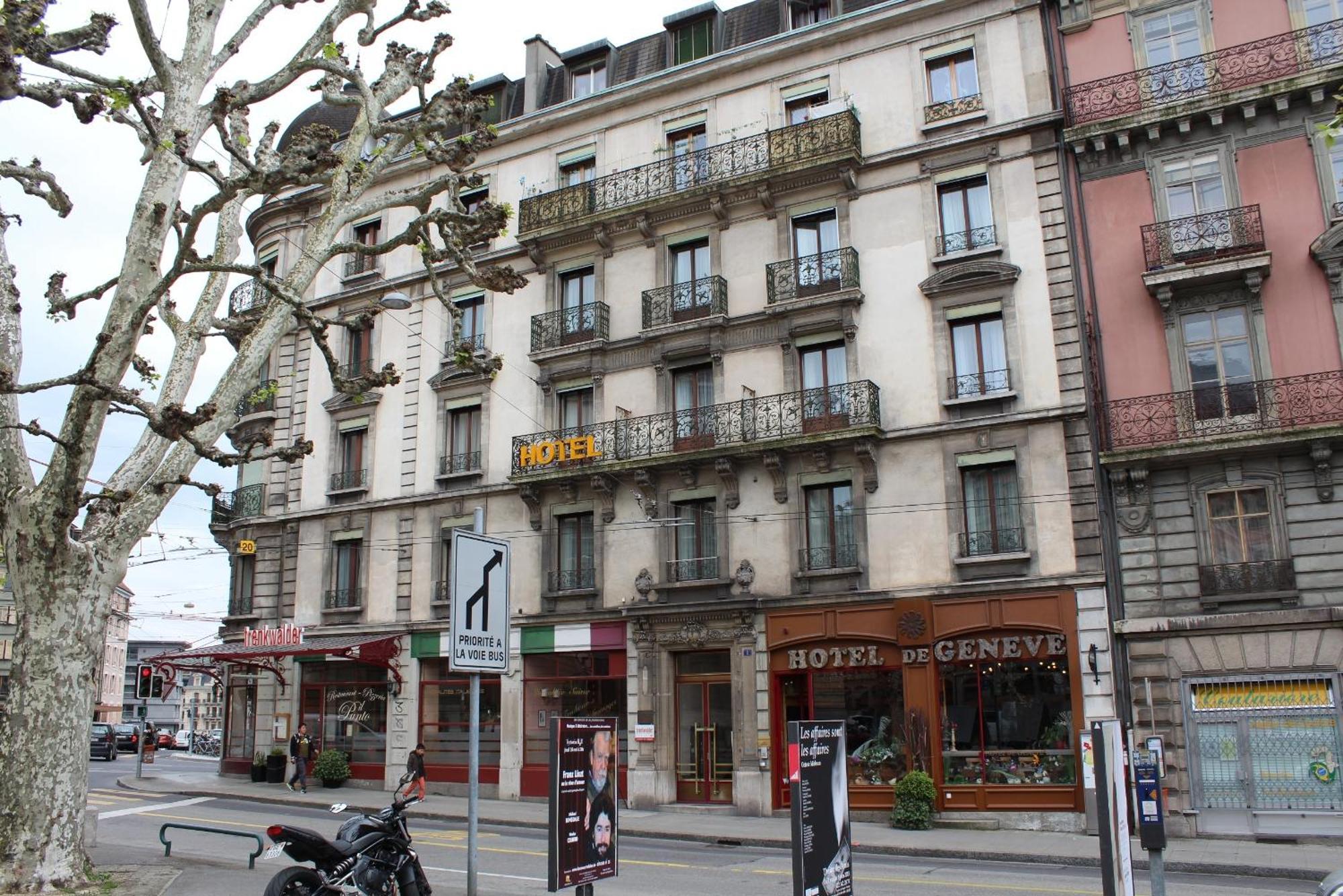 De Hotel 2*