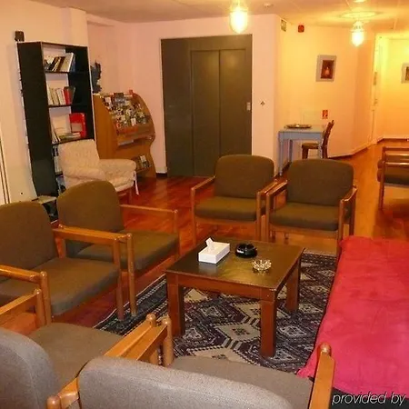 De Hotel 2*